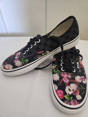 Vans Floral Checkerboard Low-Top Sneakers in Black